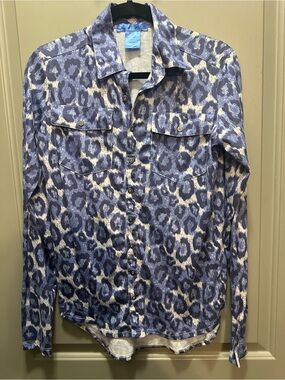 Cowgirl Tuff Size S Animal Print Pullover Button Down Shirt EUC